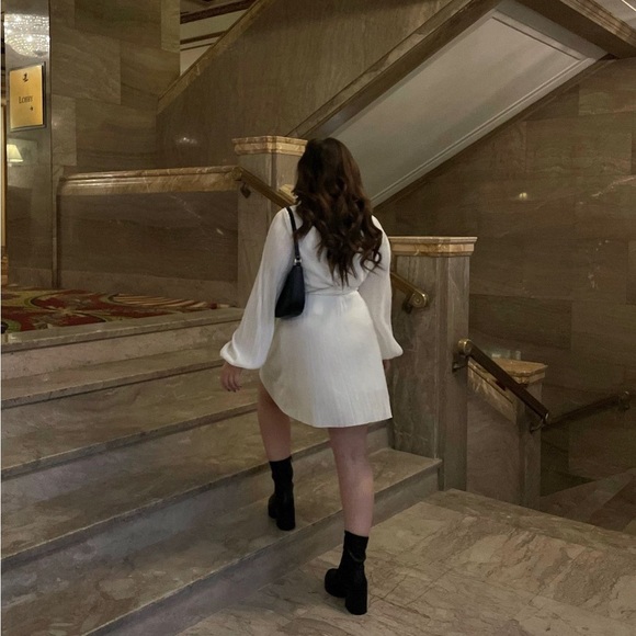 White plisse long sleeve dress - Picture 5 of 5